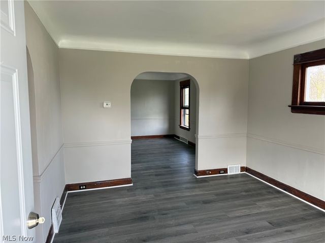 4464 W 28th Street, Cleveland, OH 44109