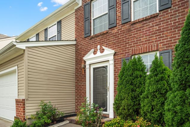 1200 Scarcroft Ln, Nashville, TN 37221