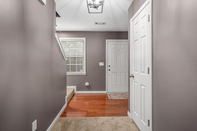 1200 Scarcroft Ln, Nashville, TN 37221