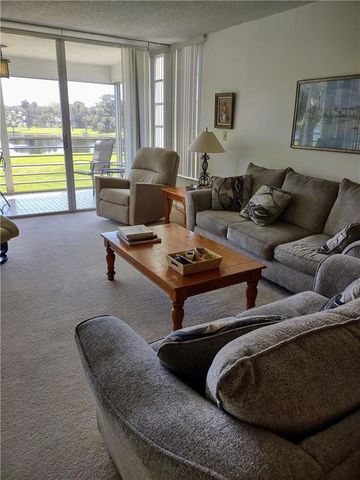 804 Cypress Boulevard 208, Pompano Beach, FL 33069