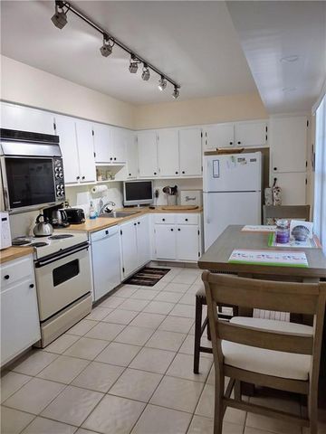 804 Cypress Boulevard 208, Pompano Beach, FL 33069