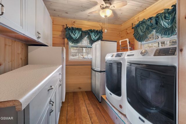 557 High Country Way, Cosby, TN 37722