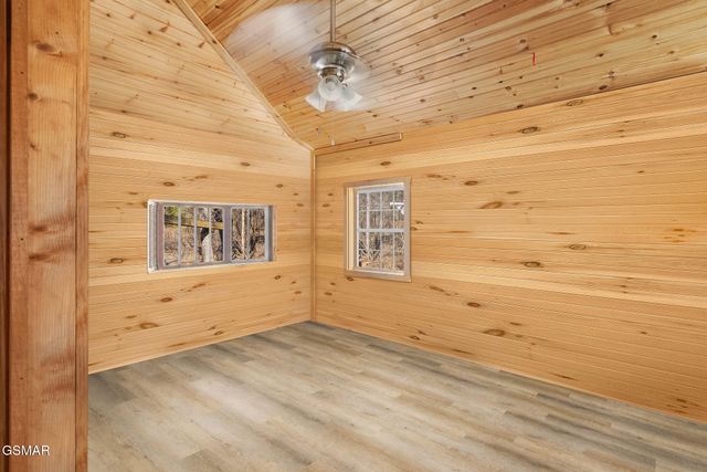 557 High Country Way, Cosby, TN 37722