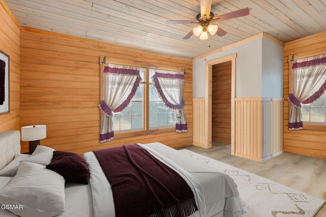 557 High Country Way, Cosby, TN 37722