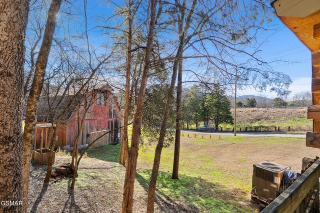 557 High Country Way, Cosby, TN 37722