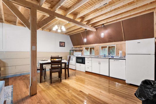 557 High Country Way, Cosby, TN 37722