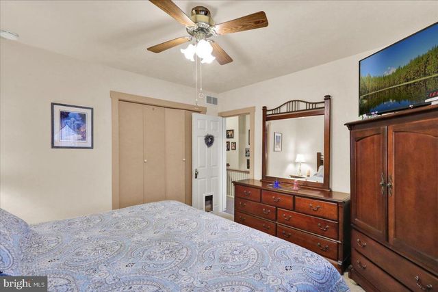 375 SUNSET RD, Reading, PA 19611