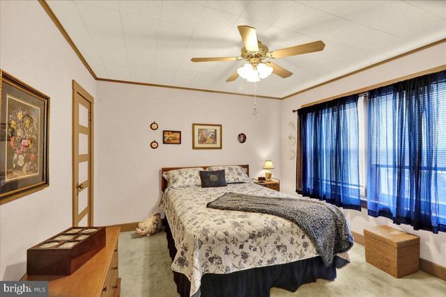 375 SUNSET RD, Reading, PA 19611