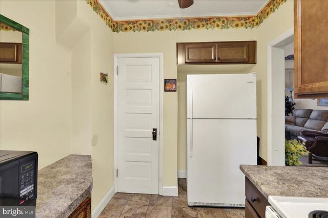 375 SUNSET RD, Reading, PA 19611