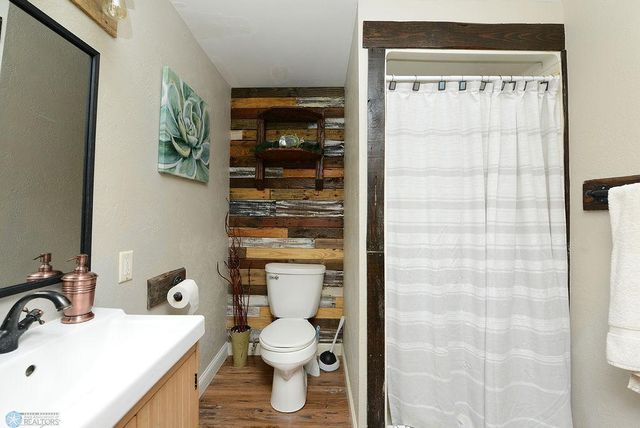 1301 62nd Avenue N, Moorhead, MN 56560