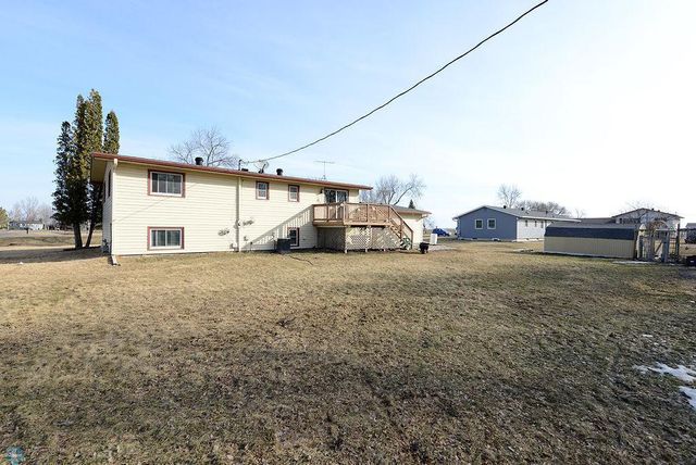 1301 62nd Avenue N, Moorhead, MN 56560