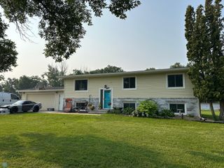 1301 62nd Avenue N, Moorhead, MN 56560