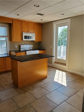 7 Main Street 204, North Kingstown, RI 02852