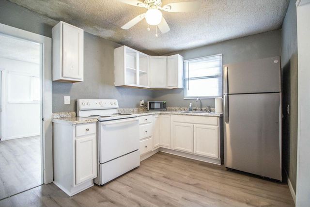 2713 Dartmouth Street, Lubbock, TX 79415