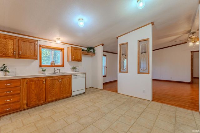 705 E Third Street, Fairmount, IN 46928