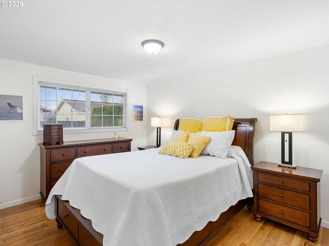 2036 SALLAL Rd, Woodburn, OR 97071