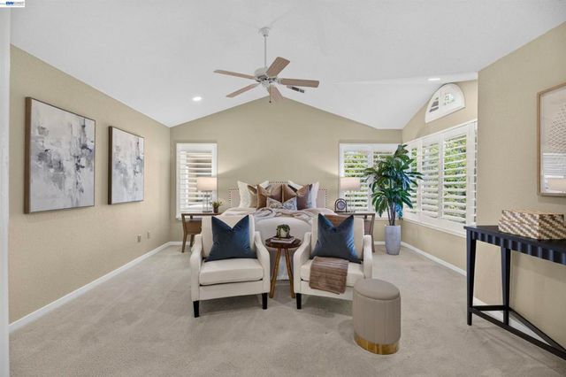 305 Sutton Cir, Danville, CA 94506