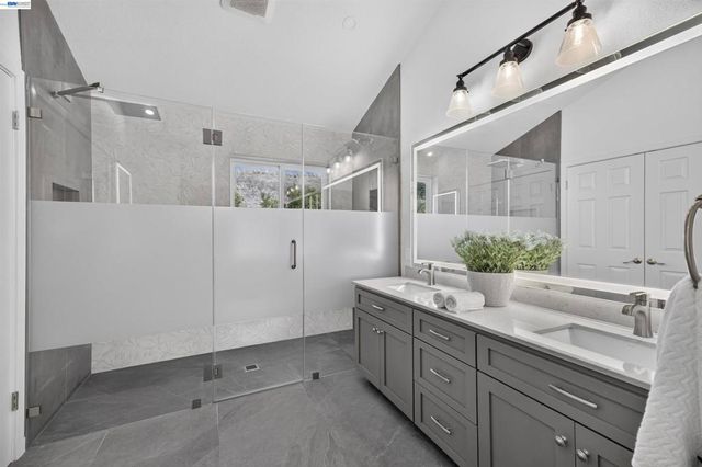 305 Sutton Cir, Danville, CA 94506