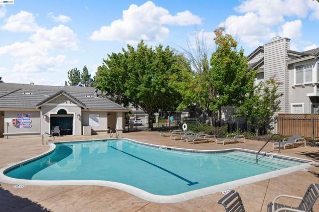 305 Sutton Cir, Danville, CA 94506