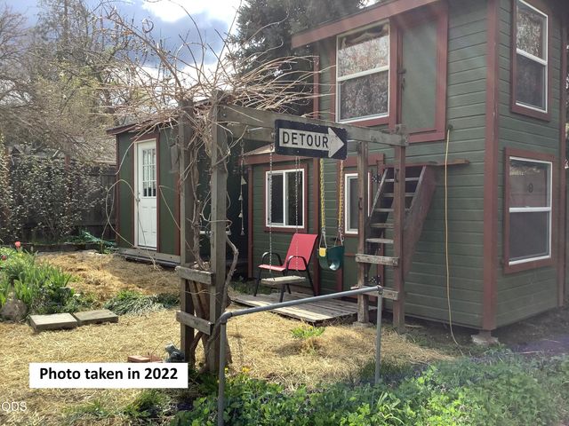 1312 Iowa Street, Ashland, OR 97520