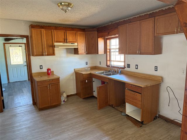 1814 S Neches Street 1816, Coleman, TX 76834