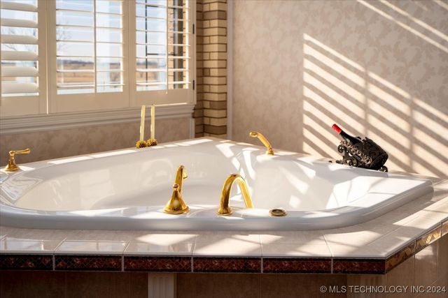 8350 W 590 Road S, Inola, OK 74036