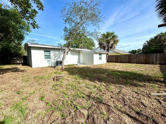 9805 N MYRTLE STREET, Tampa, FL 33617