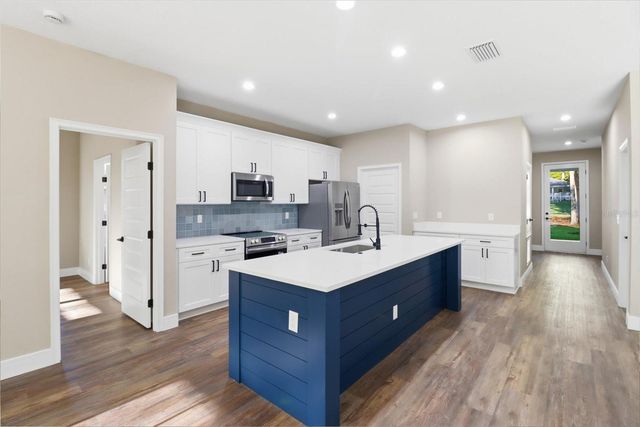 19126 SW 101ST STREET, Dunnellon, FL 34432