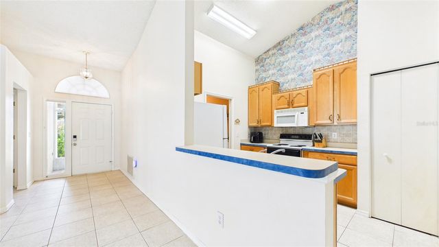 2013 W DEL WEBB BOULEVARD, Sun City Center, FL 33573