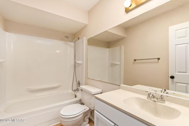 1665 N Rio Yaqui, Green Valley, AZ 85614