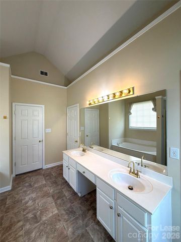 3100 Arklow Road, Charlotte, NC 28269