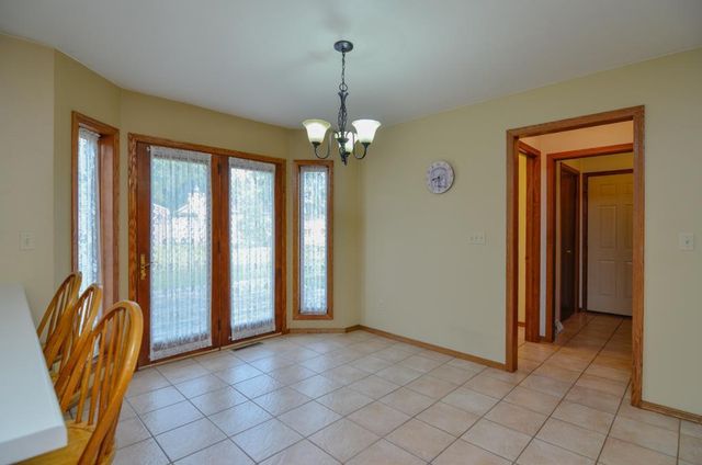 2360 LA RUE LANE, Green Bay, WI 54313