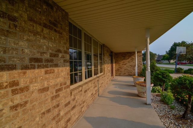 2360 LA RUE LANE, Green Bay, WI 54313