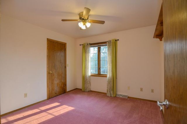 2360 LA RUE LANE, Green Bay, WI 54313