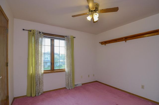 2360 LA RUE LANE, Green Bay, WI 54313
