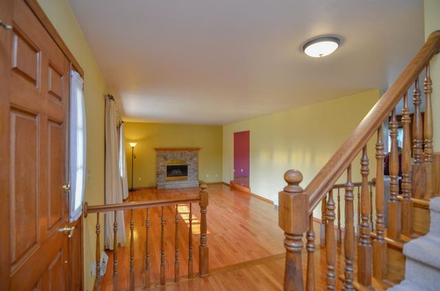2360 LA RUE LANE, Green Bay, WI 54313