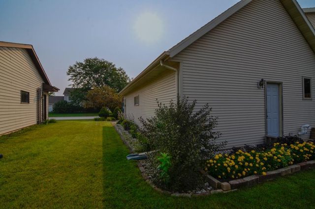 2360 LA RUE LANE, Green Bay, WI 54313