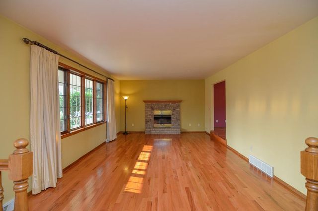 2360 LA RUE LANE, Green Bay, WI 54313