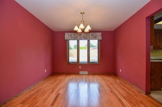2360 LA RUE LANE, Green Bay, WI 54313