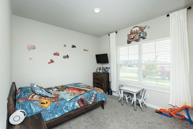 6828 NW 106th Street, Johnston, IA 50131