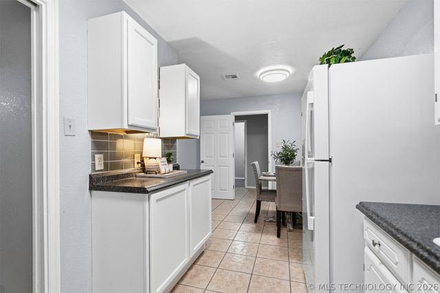 812 Carter, Ardmore, OK 73401