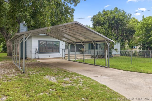 812 Carter, Ardmore, OK 73401