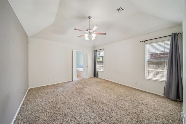 1810 Walnut Hill Lane, Claremore, OK 74019