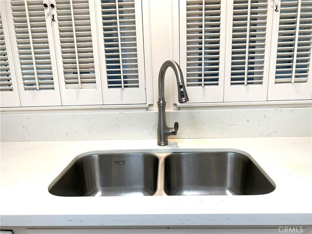 1950 McKinney Way, M15-11J, Seal Beach, CA 90740
