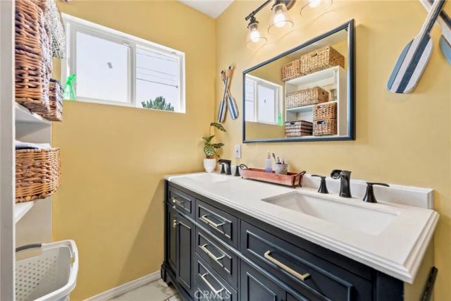 2526 E 220th, Carson, CA 90810