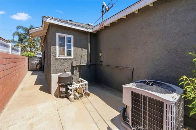 2526 E 220th, Carson, CA 90810
