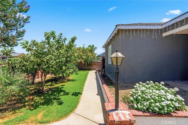 2526 E 220th, Carson, CA 90810
