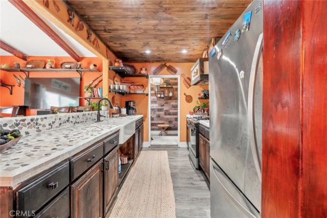 2526 E 220th, Carson, CA 90810