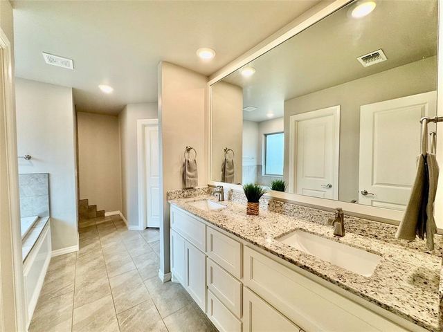 8324 Rainier Street, Edmond, OK 73034