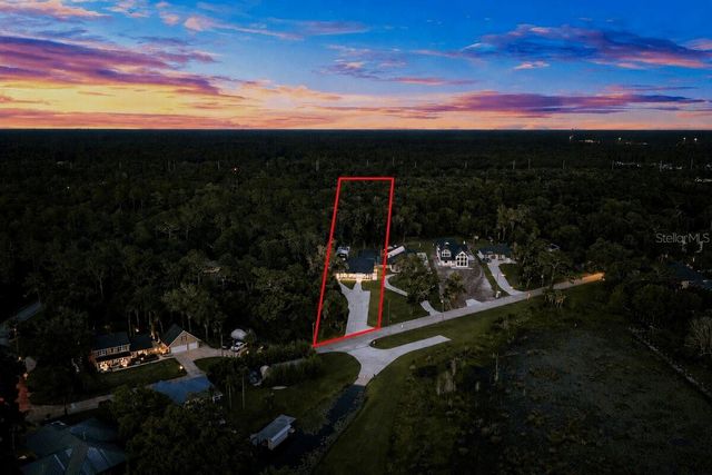590 LAKE WINNEMISSETT DRIVE, Deland, FL 32724